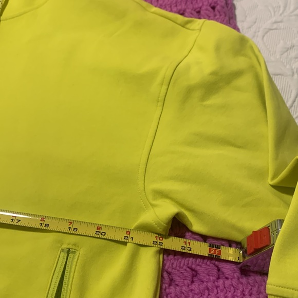 Old navy active - Picture 3 of 4